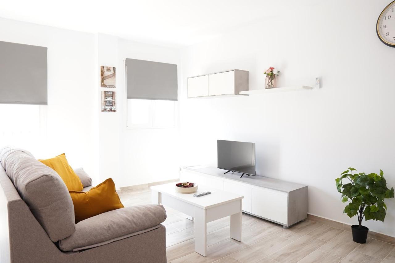 Apartamentos Turisticos San Miguel Arcangel, S.L. San Roque  Dış mekan fotoğraf