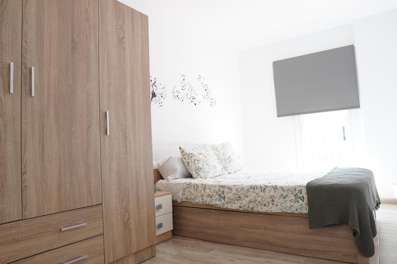 Apartamentos Turisticos San Miguel Arcangel, S.L. San Roque  Dış mekan fotoğraf